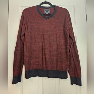 American Eagle Outfitters men’s Seriously soft V-Neck sweater size M